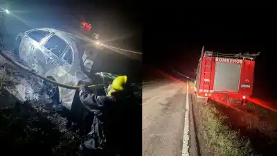 Impactante choque en Herrera: Un auto quedó reducido a cenizas tras chocar con un camión