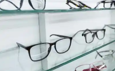 El Municipio superó todas las expectativas: entregó 129 anteojos en el lanzamiento de un programa que promete revolucionar la salud visual