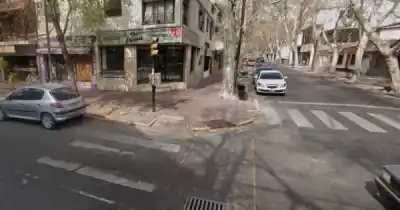 A plena luz del día: asaltaron una panadería del Centro y se llevaron $70.000