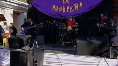 Vuelve la Musi Peña: folklore, baile y solidaridad en la Escuela de Música