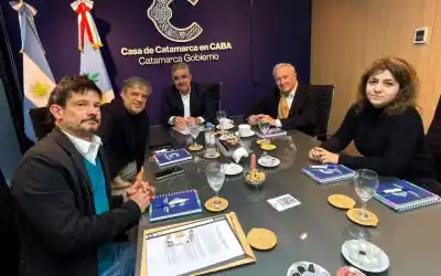 Impulsan en Catamarca una novedosa propuesta de idiomas con certificación de la UBA