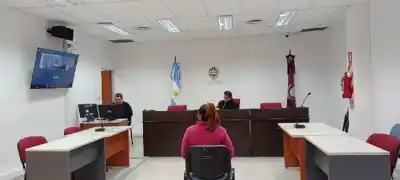 Una mujer quiso pasar marihuana a su hermano preso y el juez la mandó a juicio