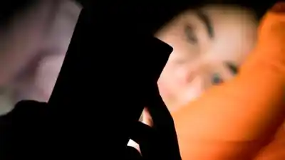 El calvario de una joven: su expareja no la deja en paz ni siquiera después de la ruptura