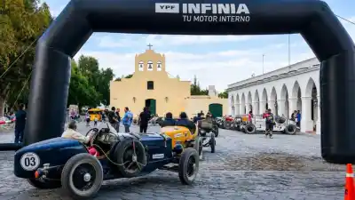Salta, epicentro del automovilismo histórico: el Gran Premio YPF de Baquets promete un fin de semana a pura velocidad