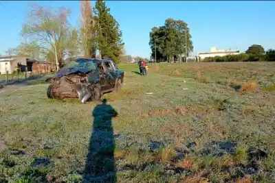 Volcó su camioneta en un acceso rural y la comunidad perdió a un querido exarquero