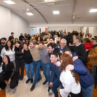 Merino reúne a radicales, PRO y funcionarios en una cena que puede definir su futuro político