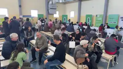 ¿Qué servicios gratuitos acercaron a los vecinos de Arrayanes?