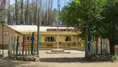 Escuela rural sin agua: la Justicia frenó el traslado de los chicos y obligó a Educación a buscar otra solución