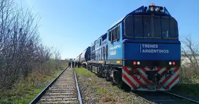 Misterio en el oeste de Rosario: una mujer murió tras ser embestida por un tren y aún no logran identificarla
