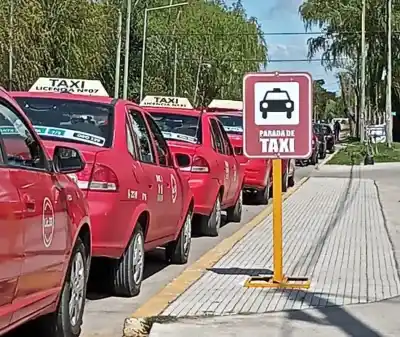 Taxistas de la Costa exigen reglas claras para Uber y Didi antes de la temporada: “No queremos estar en desventaja”