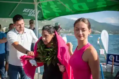 La nadadora de Bariloche que dejó atrás a los hombres y gritó campeona en Macedonia