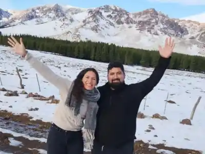 Recorrieron el continente en un auto de 1999 y llegaron a Alaska: la historia de una pareja neuquina que sorprende