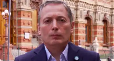 Fernando Gray contra la privatización de AySA: el detalle del pliego que encendió todas las alarmas