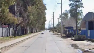 Un jubilado de 70 años murió tras chocar su auto contra un árbol en Córdoba