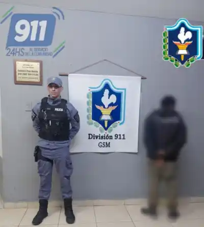 Un joven fue sorprendido en una casa ajena y la policía descubrió su oscuro pasado