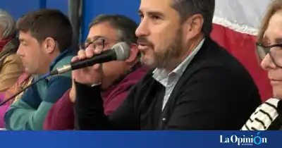 Leonardo Roquel asumió al frente de la UCR santacruceña y ya piensa en 2027