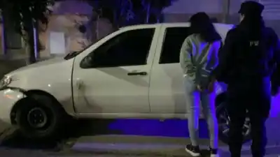 Manejaba alcoholizada y en zigzag en Diamante: la policía tuvo que inmovilizar su auto