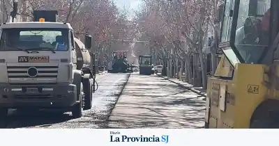 El plan de pavimentación en Capital que ya casi llega a la mitad y transformará 300 mil metros cuadrados