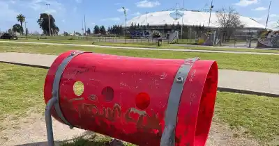 Preocupación en La Plata: el tobogán que podría ser una trampa para los chicos