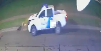 Un patrullero embistió a un peatón en Don Orione y quedó en terapia intensiva
