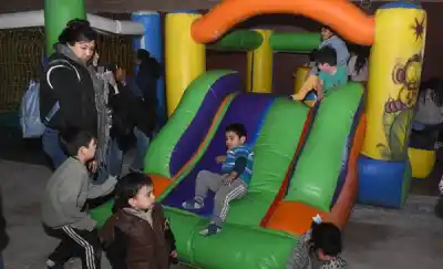 El Día del Niño en Trelew: juegos, cortes de pelo gratis y una sorpresa que emocionó a las familias