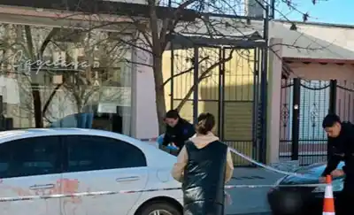 Salió del boliche y recibió dos puntazos: la pelea que terminó con una adolescente herida
