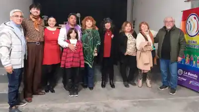 Sala llena en el Atelier Cultural para una obra que incomoda: ¿quiénes faltan en el Nunca Más?