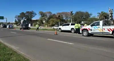 Chocó contra el guardarraíl en la Ruta 16 y la policía detectó algo que lo complica