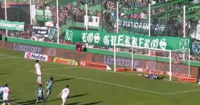 La insólita falla de Tucu Correa que dejó a Estudiantes sin reacción ante Sarmiento