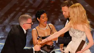 Oscar 2026: La noche en que el miedo a un ataque y un empate insólito opacaron a los ganadores