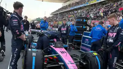 Un error “de garage” le costó caro a Alpine en China: la FIA sancionó al equipo por un descuido peligroso