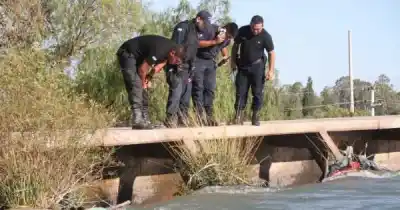 Un turista sacó un cuerpo de un canal en San Rafael y no pudieron reanimarlo