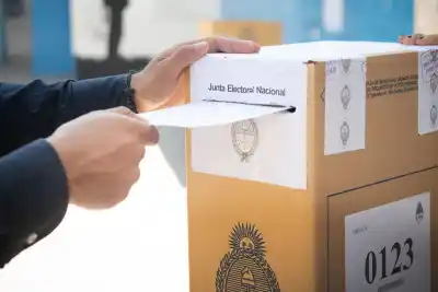 Tierra del Fuego: nueve partidos buscan su lugar en la grilla electoral de 2027