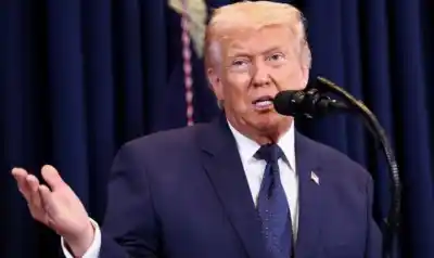 Trump asegura que Irán está “totalmente derrotado” y advierte sobre el Estrecho de Ormuz