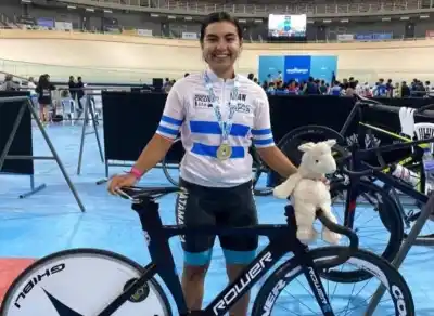 La catamarqueña Guadalupe Díaz se subió al podio en el Keirin y dejó su huella en el nuevo velódromo de Rafaela