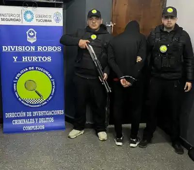 Atacó a puñaladas a un chofer de colectivo y lo atraparon cuando intentaba huir