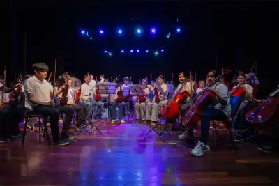 El debut que emocionó: la orquesta del barrio Eva Perón conquistó un escenario histórico