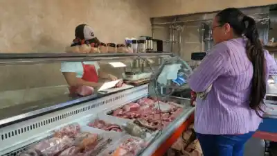 La insólita estrategia de una carnicería de Posadas para vender carne en plena crisis: combos y ventas por gramos