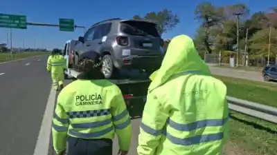 Un Jeep terminó contra el guardarrail en la Ruta 16 y el conductor dio positivo en alcohol