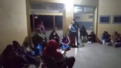 Escuela 291 tomada: denuncian que sirven comida podrida y leche vencida a los alumnos
