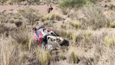 Turista cordobés murió tras caer con su moto por un desnivel de ocho metros en Humahuaca