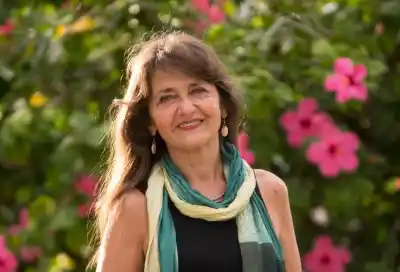 El drama de leer en tiempos de pantallas: Celia Sarquís revela cómo la tecnología está destruyendo nuestra concentración