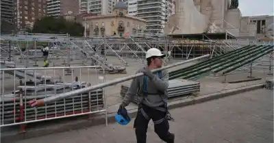 El Monumento a la Bandera se prepara para un show de luces nunca visto en el país