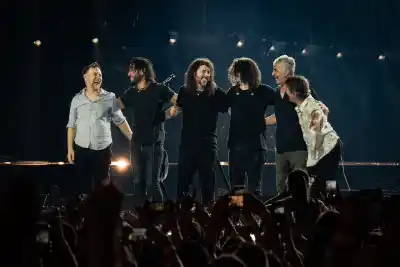El show secreto de Foo Fighters con la Filarmónica de Los Ángeles y Dudamel: canciones que no tocaban hace 20 años