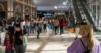 El economista que desnuda la brecha entre el discurso oficial y la calle: "No alcanza con mirar un shopping lleno"