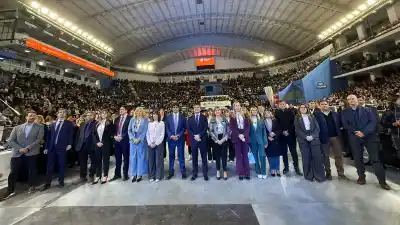 El plan de Orrego para que ningún chico se quede sin computadora: qué se viene en 2026