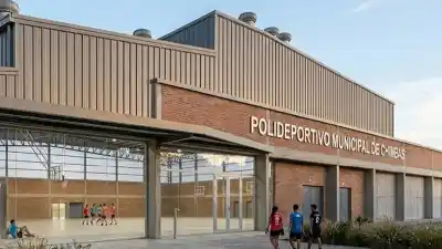 Chimbas puso la piedra basal de su primer polideportivo techado: ¿qué falta para que esté listo?