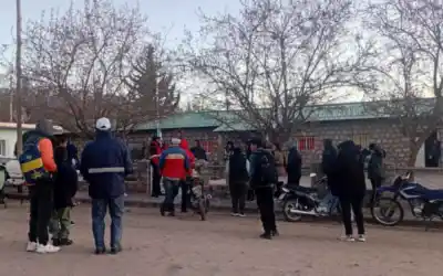 Toman una escuela en Belén: exigen explicaciones por fondos del comedor
