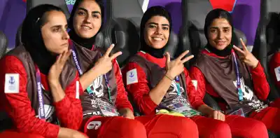 La capitana de Irán que desafió al régimen da un giro inesperado: ¿Qué hay detrás de su regreso?