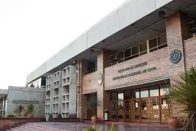 Alerta en la UNCuyo: El plazo fatal que amenaza con sumar años de carrera a decenas de estudiantes
